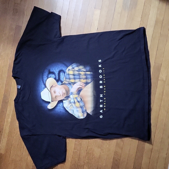 Garth Brooks Concert Tee - Picture 1 of 4